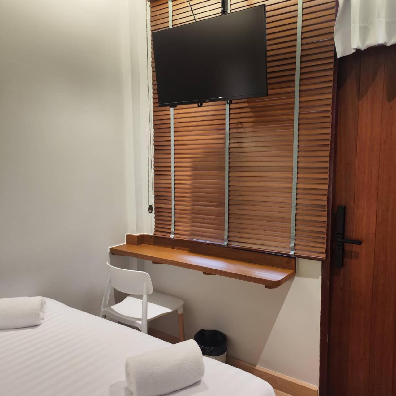 Rooms At Number60 Khaosan Bangkok Bagian luar foto