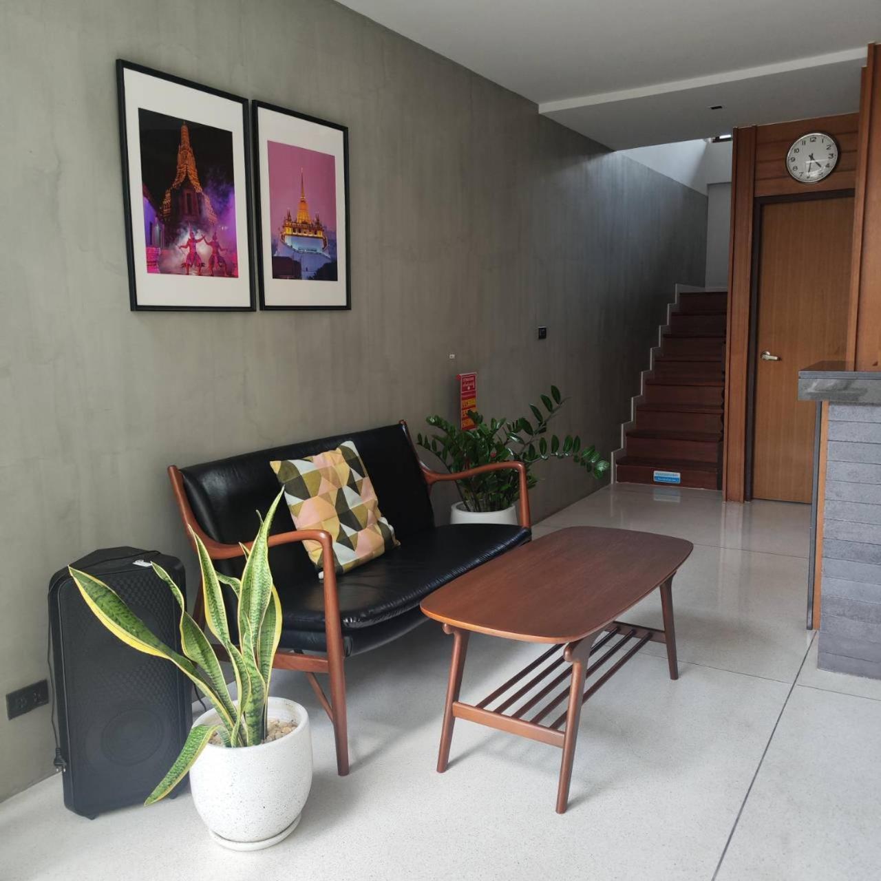 Rooms At Number60 Khaosan Bangkok Bagian luar foto