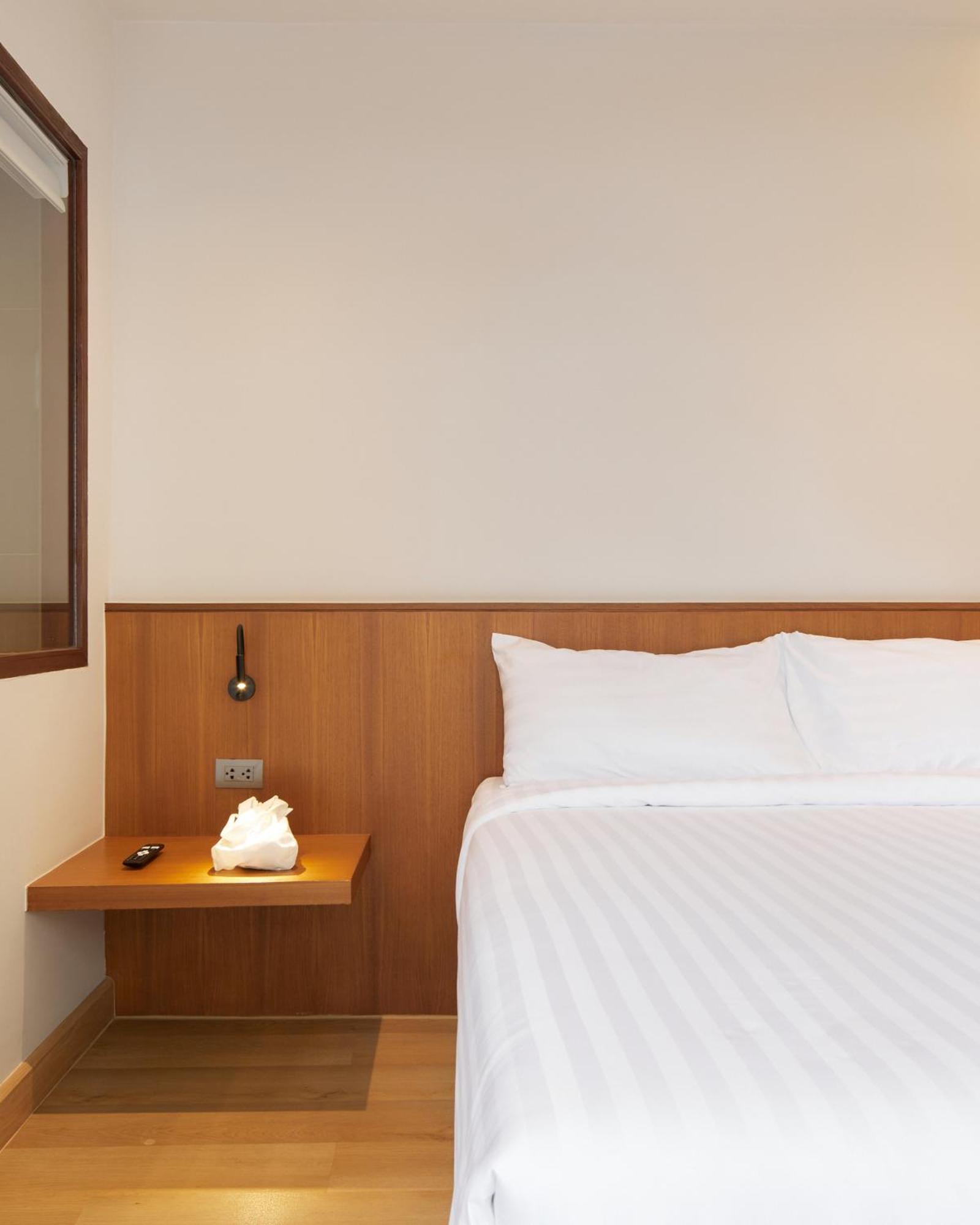 Rooms At Number60 Khaosan Bangkok Bagian luar foto
